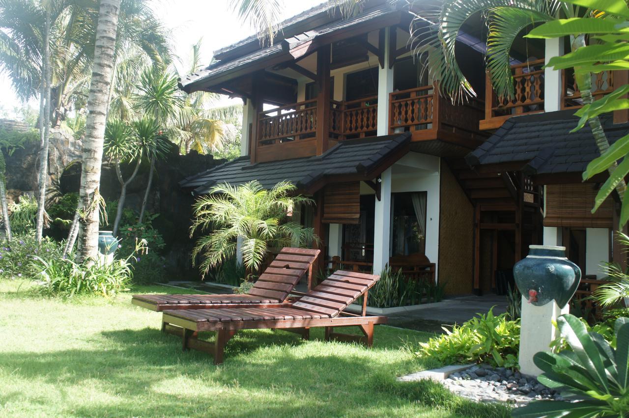 Batu Bolong Cottages Mangsit Exterior foto